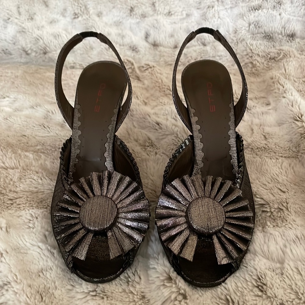 Dark Grey Vintage Etro Heels!!